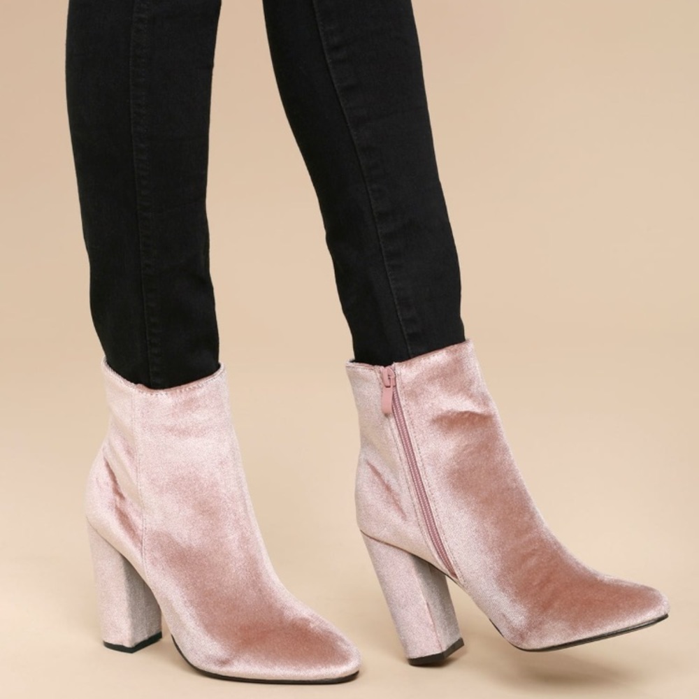 NWT Rooney Blush Velvet Ankle Booties - Picture 2 of 8